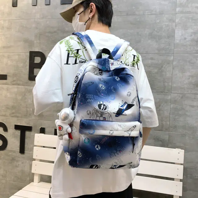 南潇湘 小清新休闲高颜值韩版背包初中生高中生大学生上课百搭书包 尼龙布 双肩包 男女同款情侣款 蓝色/绿色/咖啡色/黑色