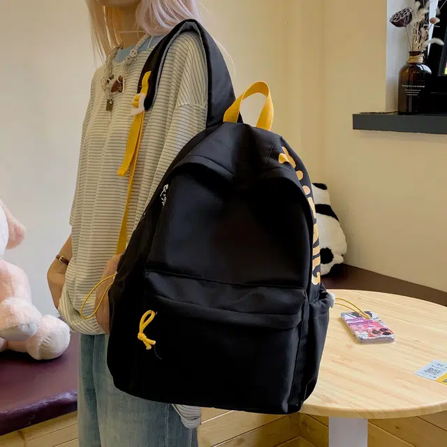 南潇湘 撞色系上课百搭开学书包设计简约字母个性高级感潮流时尚背包 尼龙布 双肩包 常规 男女同款情侣款 多色