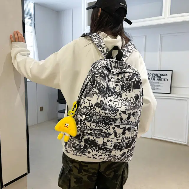 南潇湘 小清新休闲高颜值精美潮版韩版背包初中生高中生大学生上课百搭书包 尼龙布 双肩包 男女同款情侣款 灰色/彩色/黑色