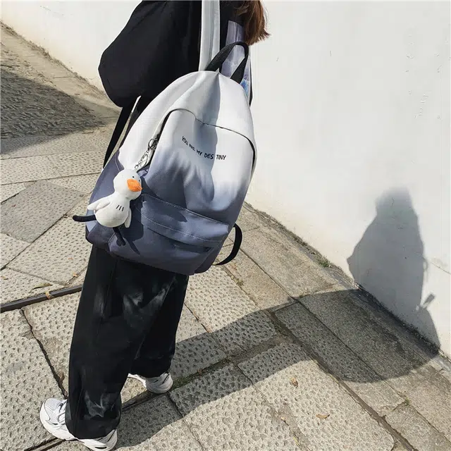 南潇湘 小清新休闲高颜值精美潮版韩版百搭书包 尼龙布 双肩包 常规 男女同款情侣款 灰色卡其色绿色蓝色