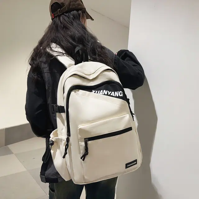 南潇湘 工装机能百搭个性运动街头大容量上课 尼龙 双肩包 男女同款情侣款 米白色/浅灰色/酒红色/黑色