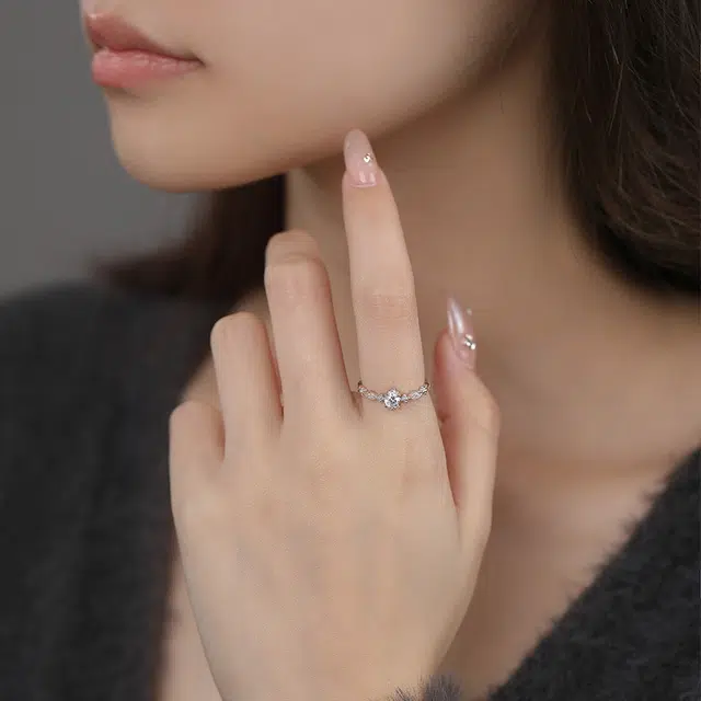 s999