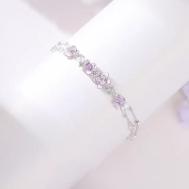 925