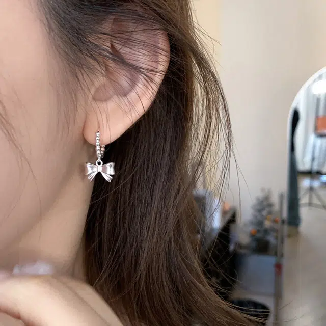饰之颜 小众复古蝴蝶结耳扣 设计感精致立体 可爱甜美 个性时尚气质 冷淡风高级感#好运 日常百搭 耳环 女款