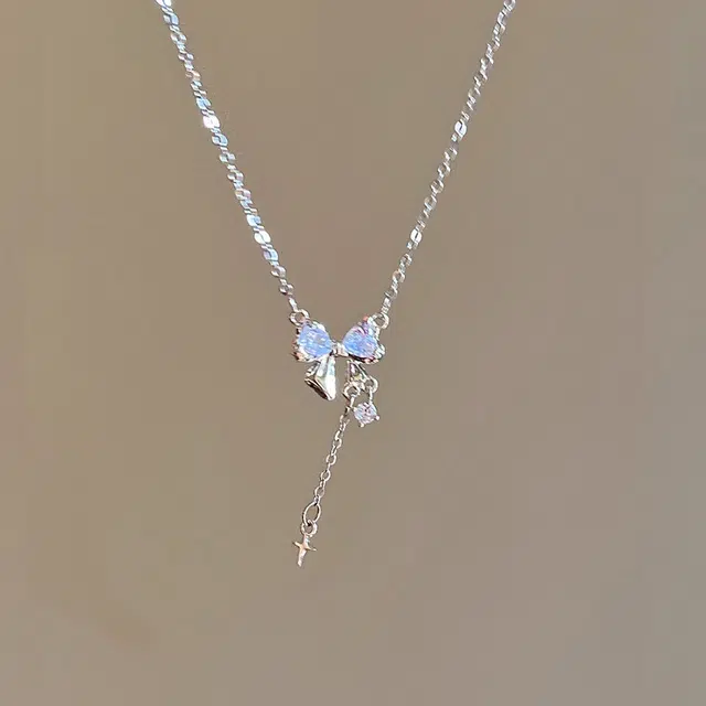 饰之颜 日韩甜美星光点点蝴蝶结 个性精致梦幻时尚 璀璨浪漫 温柔灵动 纯洁少女感日常百搭#好运 不锈钢 项链 女款