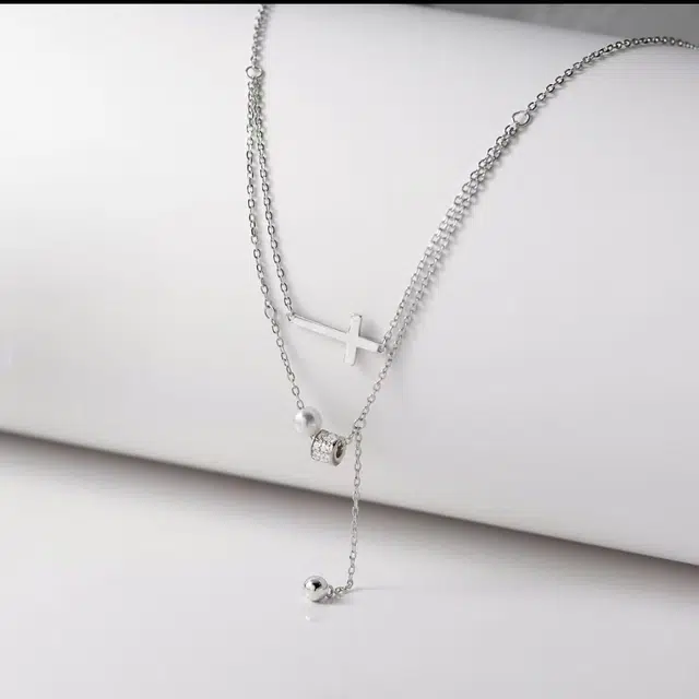 925