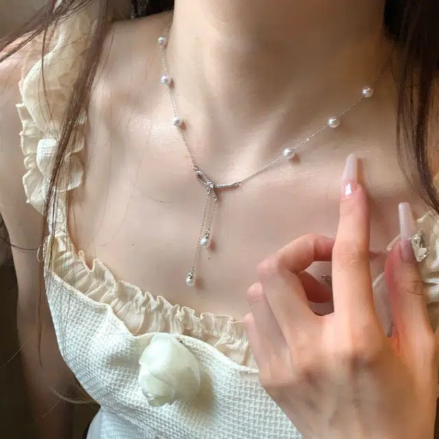 饰之颜 轻奢风蝴蝶结珍珠流苏夏季 小众设计高级感 时尚百搭 颈链锁骨链 可调节#好运 合金 项链 女款