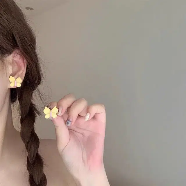 饰之颜 甜美可爱奶呼呼的黄色小蝴蝶 适合夏天的多巴胺彩色小众设计感高级#好运 合金 耳环 女款