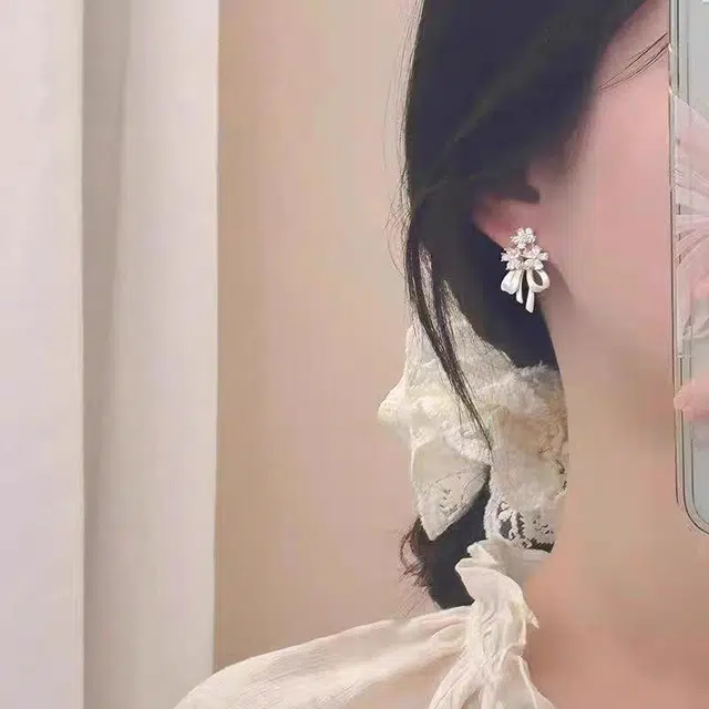 饰之颜 轻奢风「香女织梦」超闪仙气花朵蝴蝶结法式丝带精致绝美高级感 日常百搭 通勤时尚#好运 合金 耳环 女款