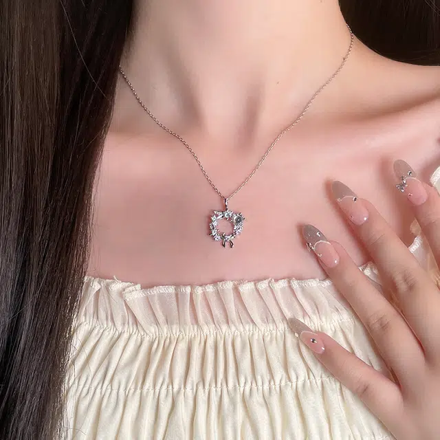 饰之颜 森系简约气质蝴蝶结花环锁骨链时尚百搭 轻奢小众设计高级感 甜美#好运 不锈钢 项链 女款