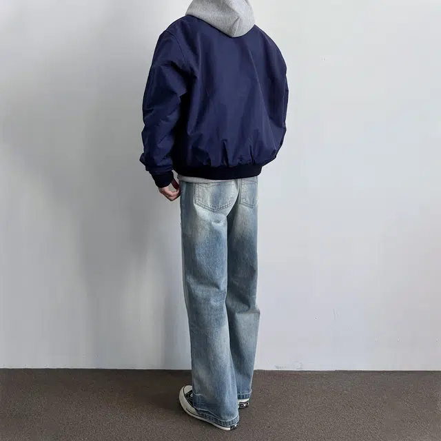 UNA RETA cleanfitbomber