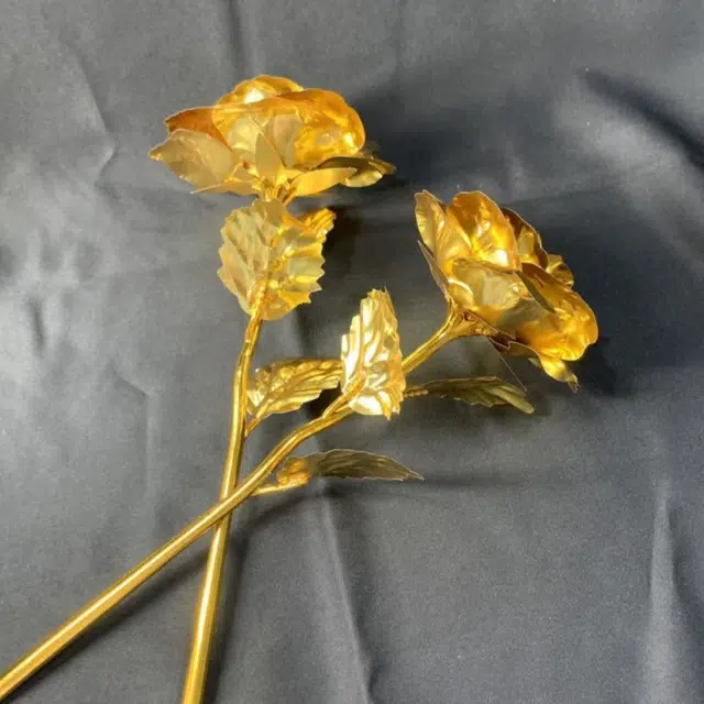 悦米乐 蚀金玫瑰手工摆件玫瑰花 金箔玫瑰花 永不凋谢的爱情象征 其他静态模型