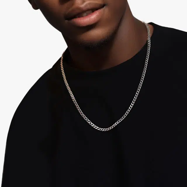925