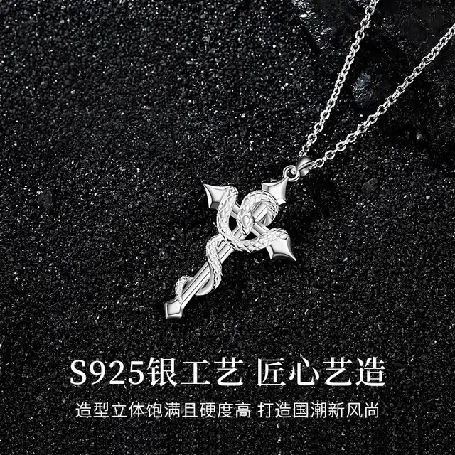 925