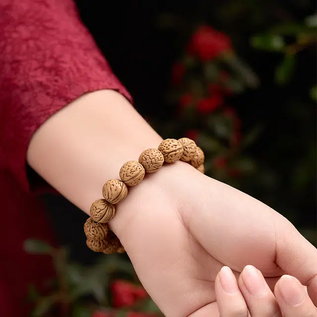 子婳 老桃木防压惊野生胡桃佛珠复古文玩精致工艺经典传承简约设计时尚搭配好运相伴 桃核 手串 男女同款情侣款