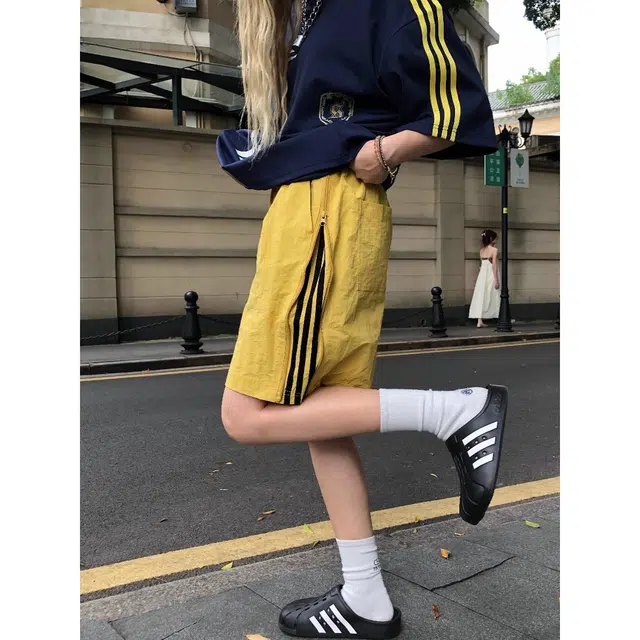 CHEER ZONE ins