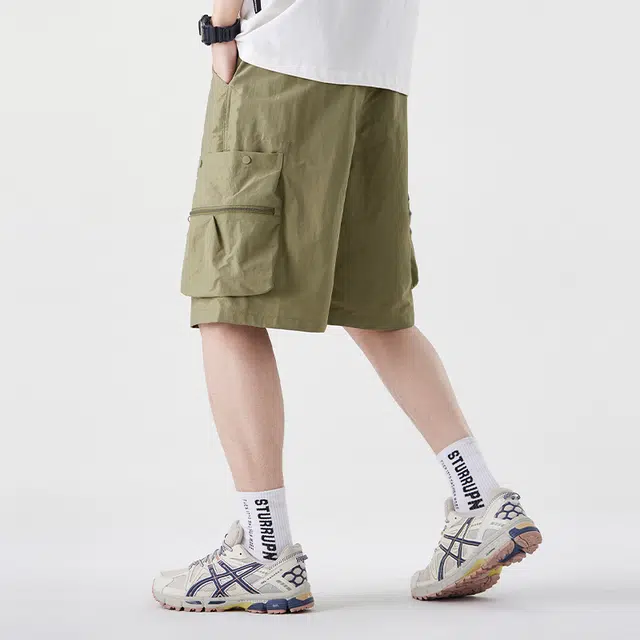 红豆 山系户外机能宽松舒适五分裤美式复古多口袋阔腿显高显瘦垂坠感中裤松紧腰系带潮流极简风纯色露营沙滩裤工装短裤 男女同款