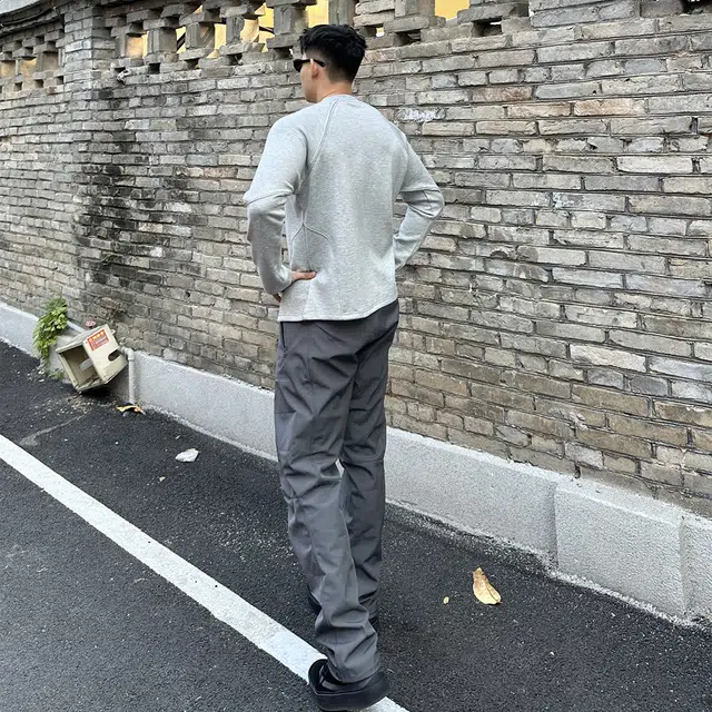 徐百货 美式复古圆领高级设计感无帽百搭长袖卫衣 男女同款