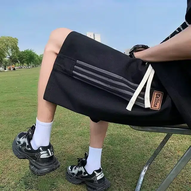 徐百货 美式潮牌复古三条杠设计感户外登山宽松大码五分中裤夏季休闲短裤 男女同款