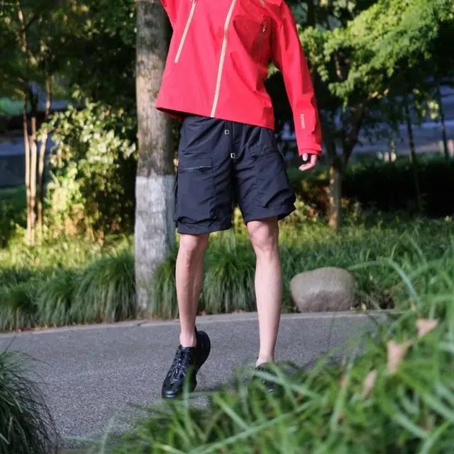 徐百货 美式潮牌时尚工装夏季薄款透气大口袋纯色潮流百搭宽松五分裤休闲短裤 男女同款