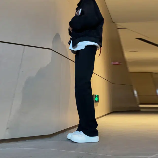 徐百货 美式高街潮牌百搭休闲时尚修身裤子显瘦显腿长高档弹力直筒微喇裤牛仔裤 男女同款