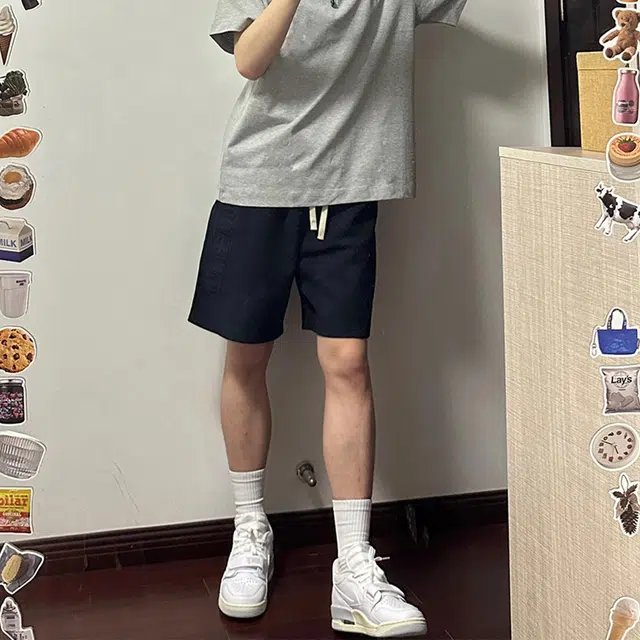 徐百货 美式潮牌重磅短款简约百搭夏季牛奶丝透气高级感三四分裤休闲短裤 男女同款