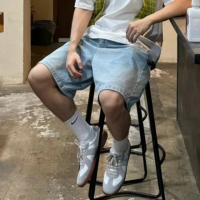 徐百货 休闲直筒松紧腰复古夏季薄款裤子凉感宽松潮流百搭五分牛仔短裤 男女同款