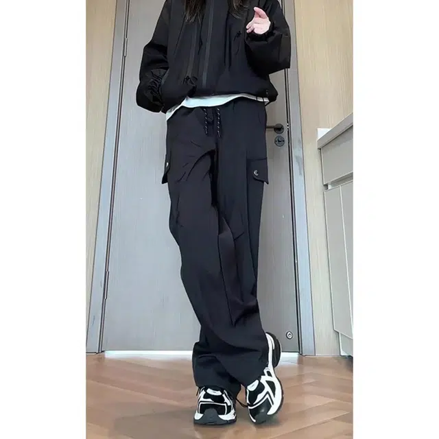 徐百货 美式褶皱设计感伞兵裤子夏季薄款防水户外潮牌休闲长裤高街宽松百搭大口袋工装裤 男女同款