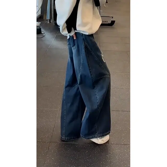 徐百货 阔腿破洞裤薄款美式高街设计感裤子潮牌痞帅微喇弯刀裤牛仔裤 男女同款