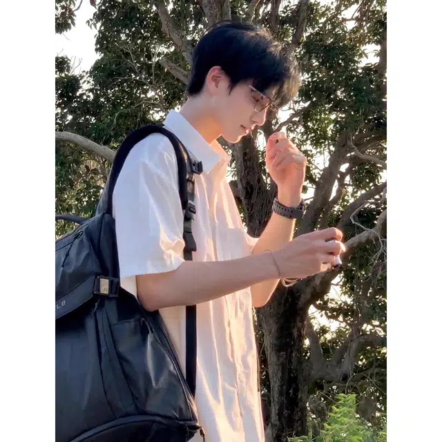 拾个壹先生 经典纯色英伦雅痞风冰丝长袖高级感商务休闲上衣宽松大码遮肉显瘦通勤百搭衬衫 男女同款