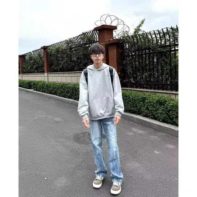 徐百货 美式高街闪电纹水洗潮流修身微喇夏季长裤牛仔裤 男女同款 浅蓝色