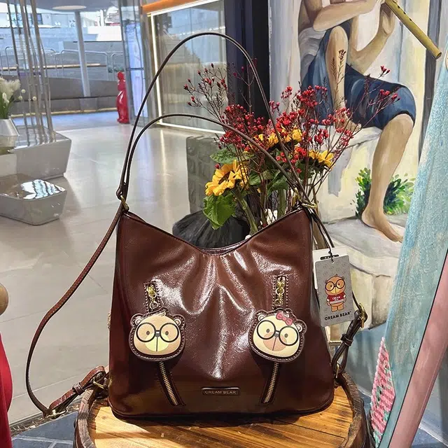 CREAM BEAR PU