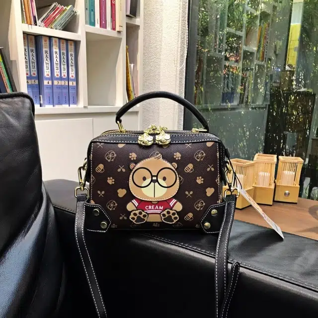 CREAM BEAR PU