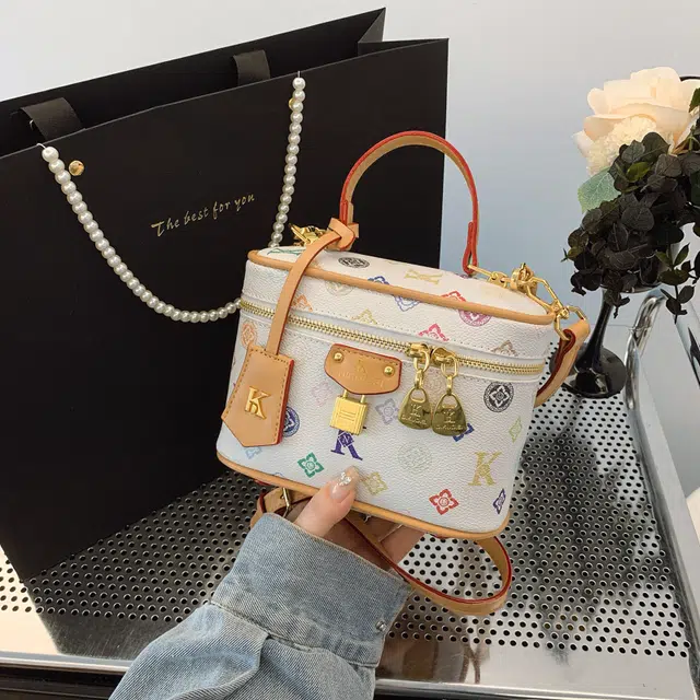 CREAM BEAR PU