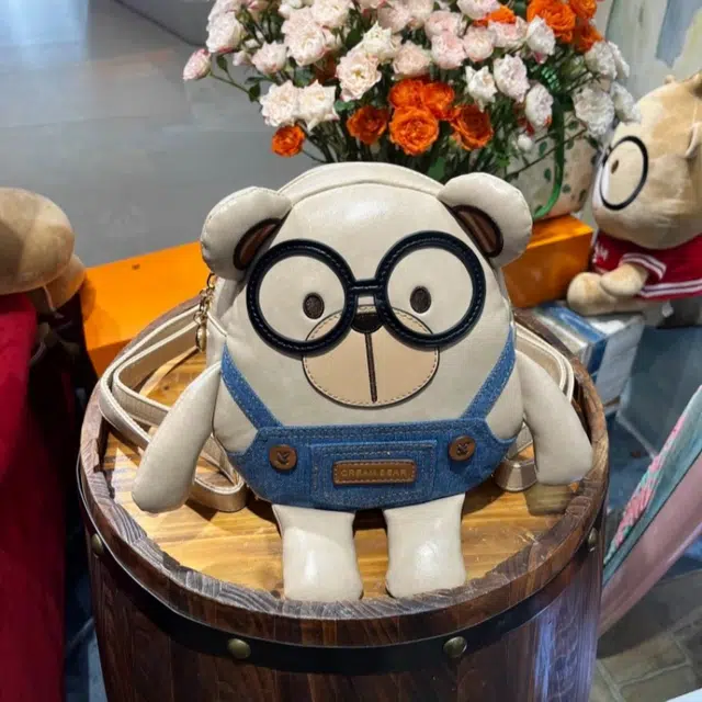 CREAM BEAR PU