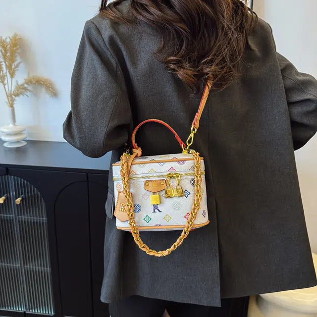 CREAM BEAR PU