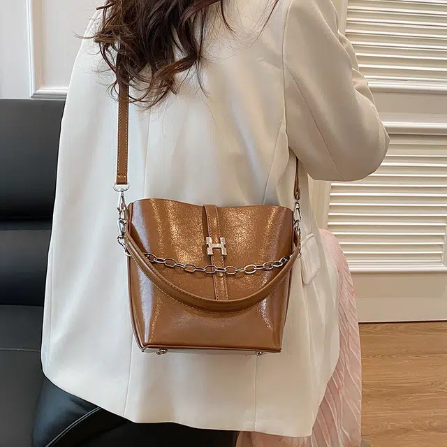 CREAM BEAR PU