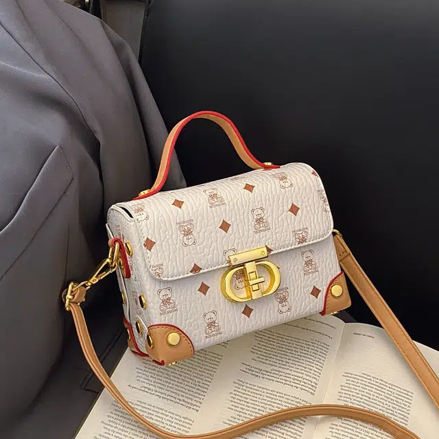 CREAM BEAR PU
