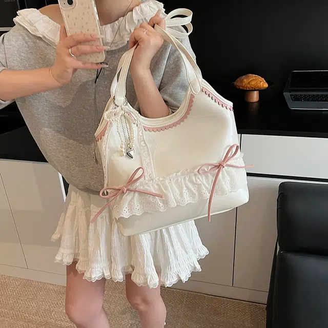 CREAM BEAR PU