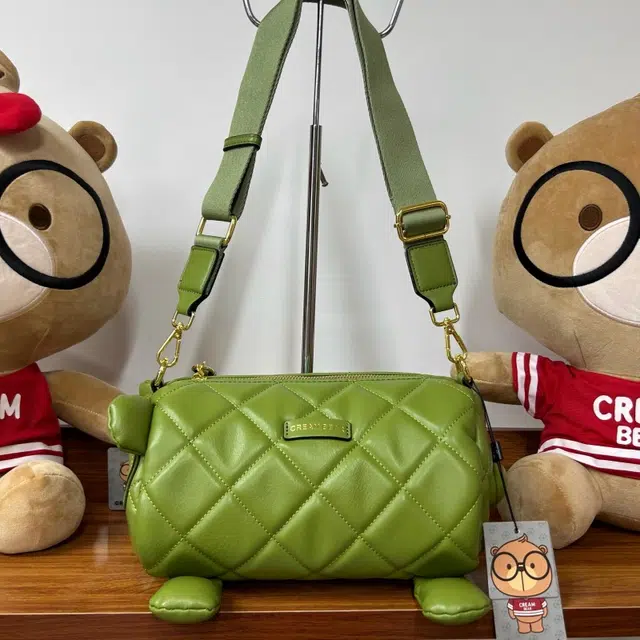 CREAM BEAR PU