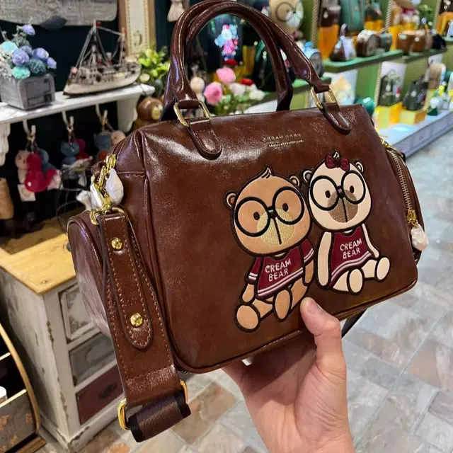 CREAM BEAR PU