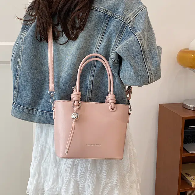 CREAM BEAR PU
