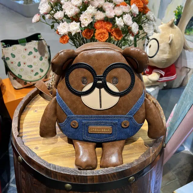 CREAM BEAR PU