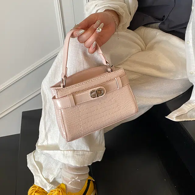 CREAM BEAR PU