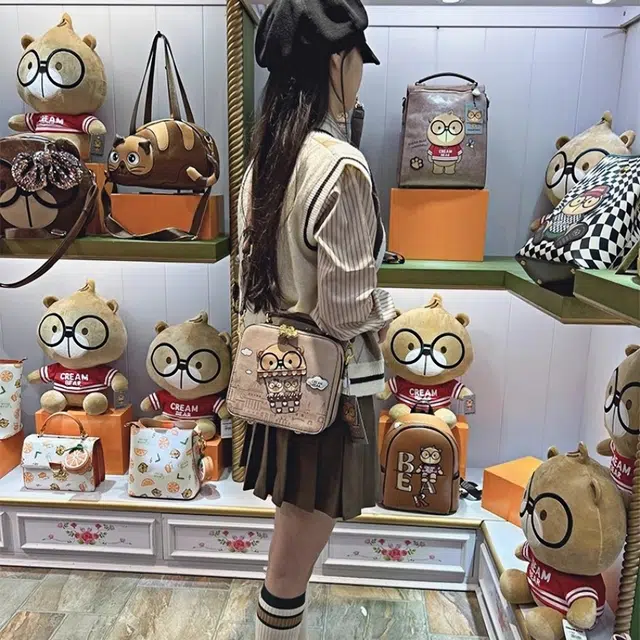 CREAM BEAR PU