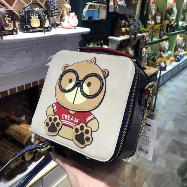 CREAM BEAR PU