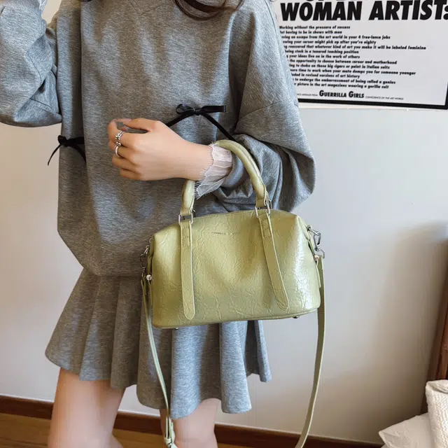 CREAM BEAR PU