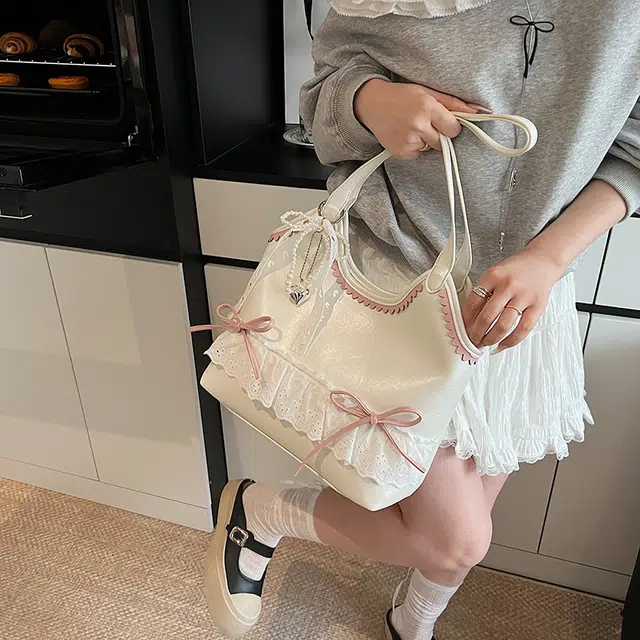 CREAM BEAR PU
