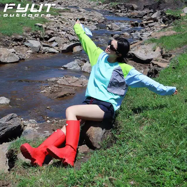 FYUT T