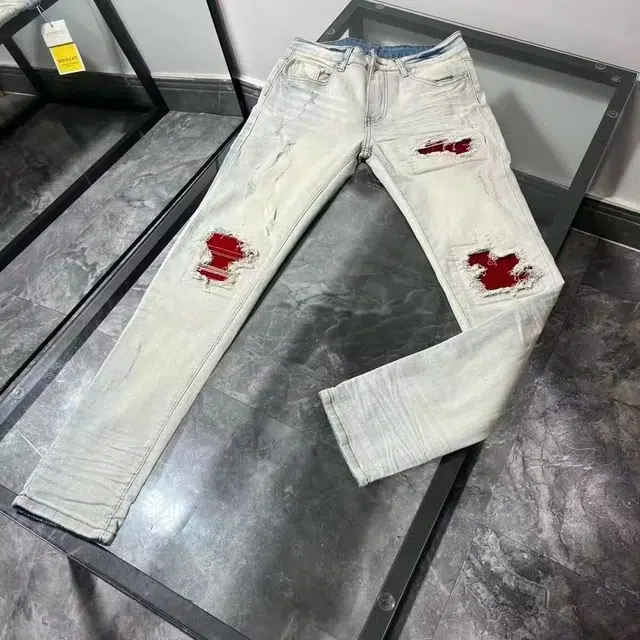 PAINT STAIN